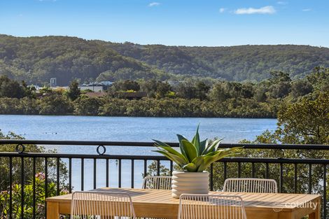 Property photo of 40 Matthews Parade Point Clare NSW 2250