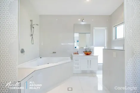 Property photo of 151 Macrossan Avenue Norman Park QLD 4170