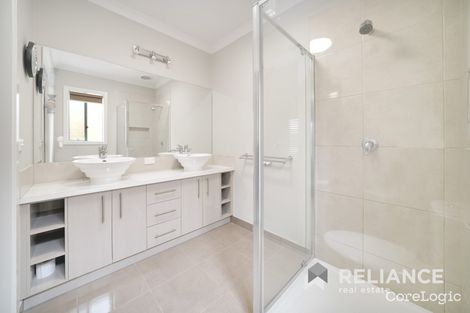 Property photo of 5 Plume Place Point Cook VIC 3030