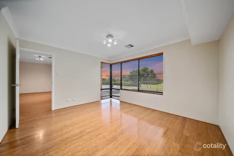 Property photo of 14 Willeroo Way Ellenbrook WA 6069