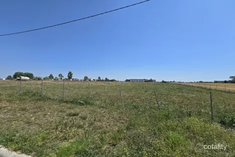 13 Activity Dr, Clifton, QLD 4361