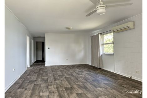 Property photo of 31 Crosshill Street Leichhardt QLD 4305