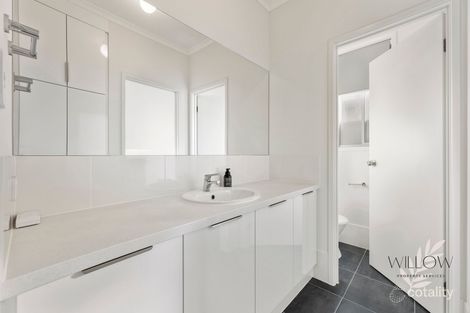 Property photo of 4 Paris Street Angle Vale SA 5117