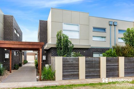 2/5 Thomas Carr Dr, Tarneit, VIC 3029