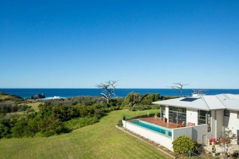 Property photo of 7 Camel Rock Road Wallaga Lake NSW 2546