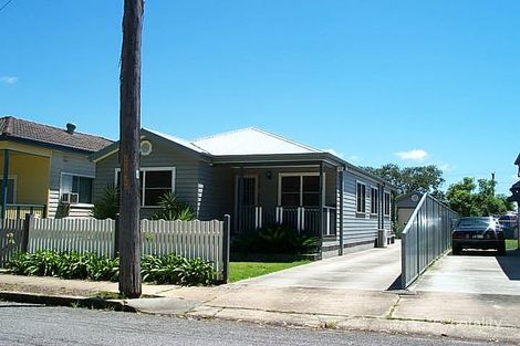 124 Victoria St, Adamstown, NSW 2289
