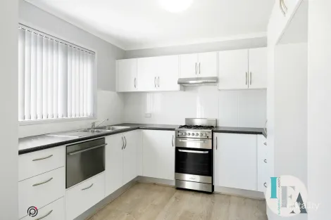 Property photo of 42 Tallawong Crescent Dapto NSW 2530