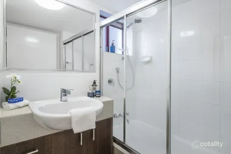 Property photo of 4/16 Phillips Street Spring Hill QLD 4000