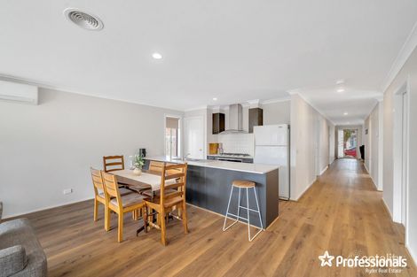 Property photo of 36 Wakefields Drive Brookfield VIC 3338