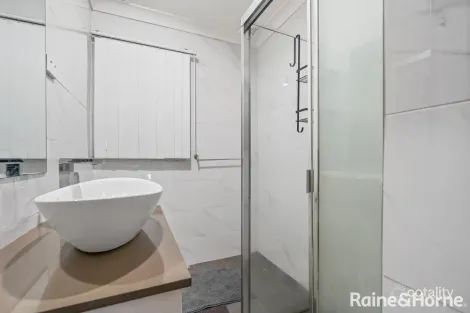 Property photo of 9 Berrigan Crescent Macquarie Fields NSW 2564