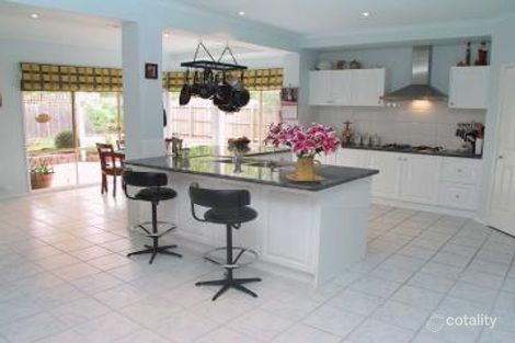 Property photo of 10 Cremin Court Rowville VIC 3178