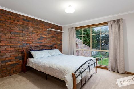 Property photo of 19 Moe Street Drouin VIC 3818