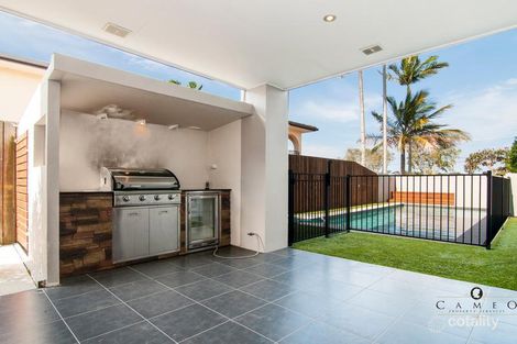 Property photo of 4 Boykambil Esplanade South Hope Island QLD 4212