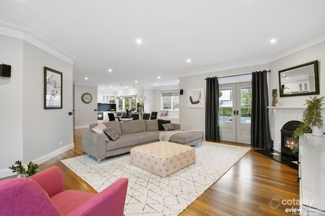 Property photo of 2 Sally Close Mount Eliza VIC 3930