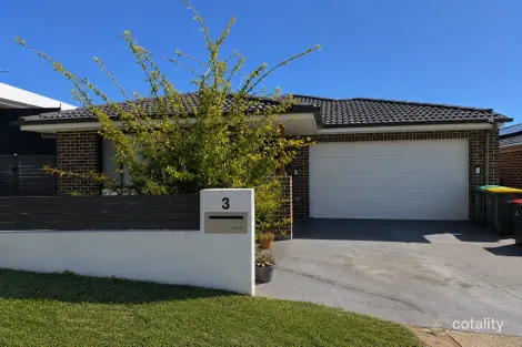 3 CYMBELINE ST, ROSEMEADOW, NSW 2560