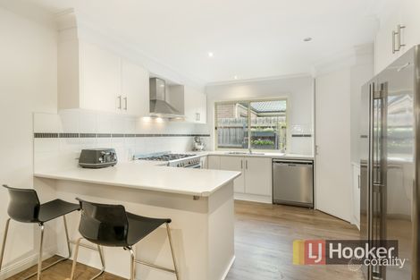 Property photo of 5 Longhirst Avenue Cranbourne VIC 3977