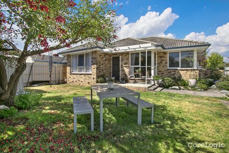 Property photo of 12 Bayside Grove Seaford VIC 3198