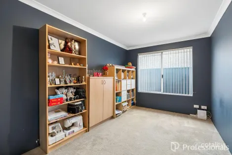 Property photo of 11 Silverpan Way Byford WA 6122