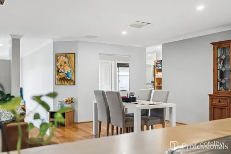 Property photo of 11 Silverpan Way Byford WA 6122