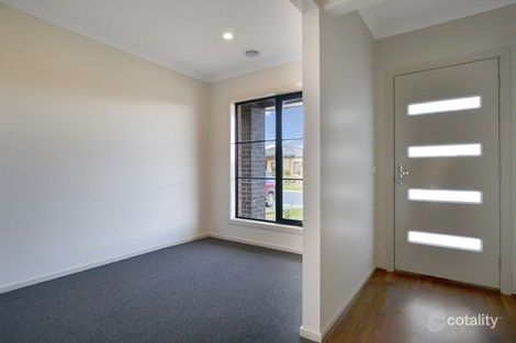 Property photo of 8 Griffin Street Pakenham VIC 3810