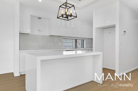 Property photo of 15 Gumnut Walk Rockbank VIC 3335