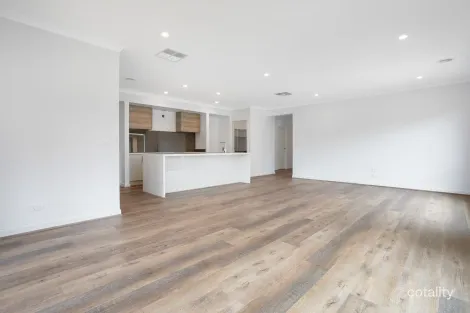 Property photo of 3 Wimbledon Boulevard Strathtulloh VIC 3338