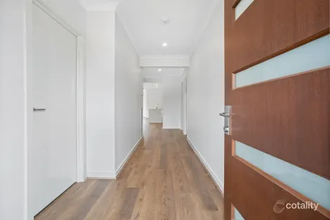 Property photo of 3 Wimbledon Boulevard Strathtulloh VIC 3338