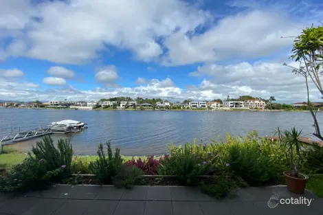 2/20 Aquila Ct, Mermaid Waters, QLD 4218