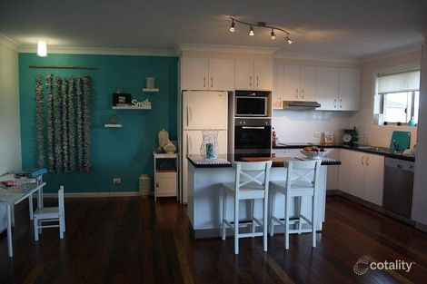 Property photo of 8 Marlin Court Old Bar NSW 2430