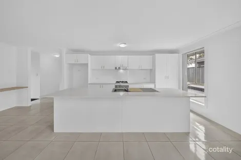 Property photo of 52 Stonebridge Drive Cessnock NSW 2325
