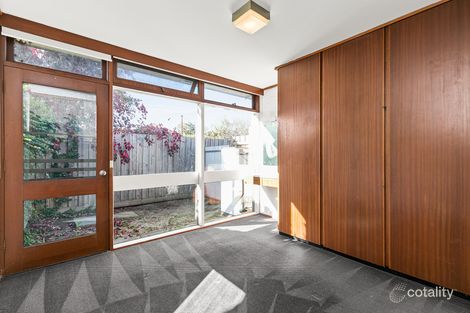 2/32 Tahara St, Hamlyn Heights, VIC 3215