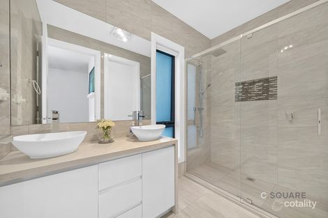 Property photo of 33 Coolamon Drive Craigieburn VIC 3064