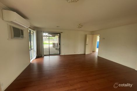 Property photo of 24 Swan Street Werribee VIC 3030