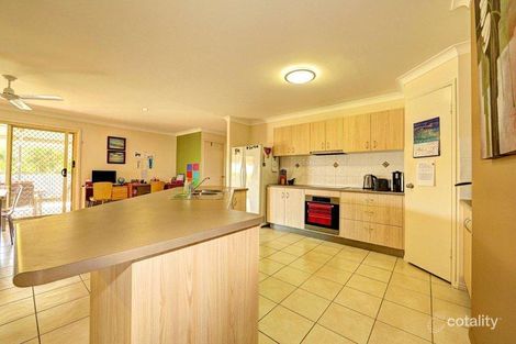 Property photo of 12 Leon Place Coral Cove QLD 4670