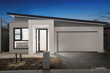 24 Freiberger Gr, Clyde North, VIC 3978
