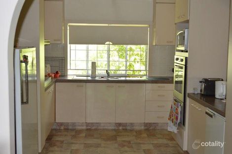 Property photo of 16 Brooke Avenue Southport QLD 4215