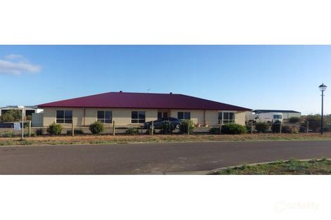 Property photo of 14 Fairclough Crescent Whyalla Jenkins SA 5609