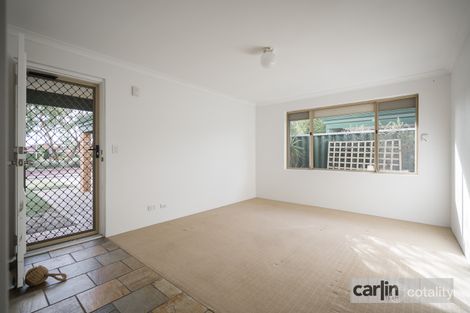 Property photo of 16 Lipton Mews Atwell WA 6164