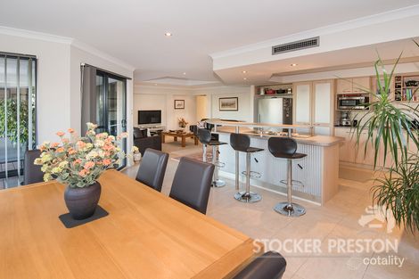 Property photo of 33 Oakmont Crescent Dunsborough WA 6281