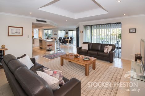 Property photo of 33 Oakmont Crescent Dunsborough WA 6281