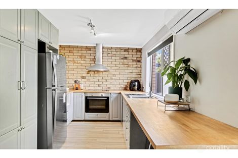 Property photo of 4/12 Doolooma Street Mountain Creek QLD 4557