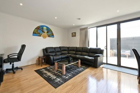 Property photo of 11 Twist Walk Doreen VIC 3754