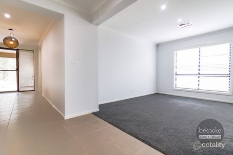 Property photo of 9 Equestrian Circuit Claremont Meadows NSW 2747