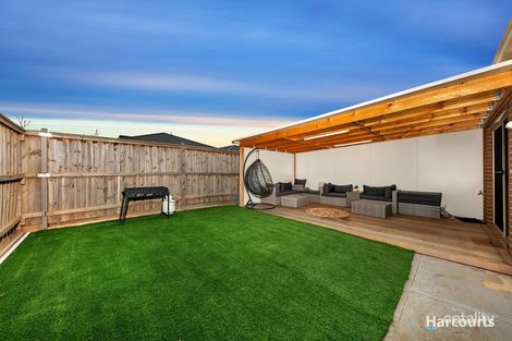 Property photo of 13 Forrester Grove Fraser Rise VIC 3336