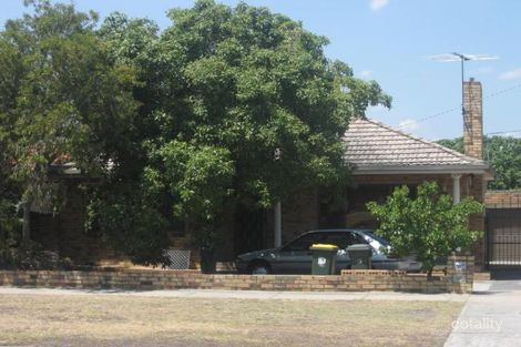 8 East St, Hadfield, VIC 3046