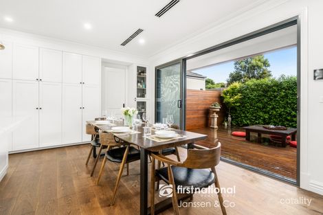 Property photo of 1/18 Winbirra Parade Ashwood VIC 3147