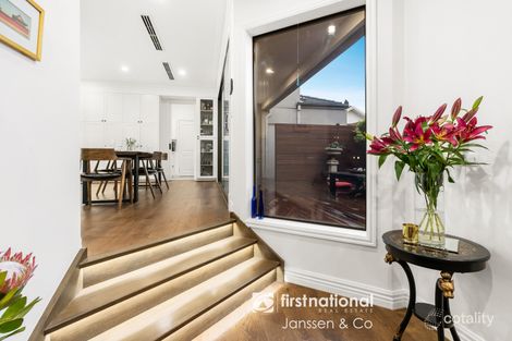 Property photo of 1/18 Winbirra Parade Ashwood VIC 3147