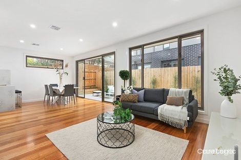 Property photo of 2/25A Queens Avenue Doncaster VIC 3108