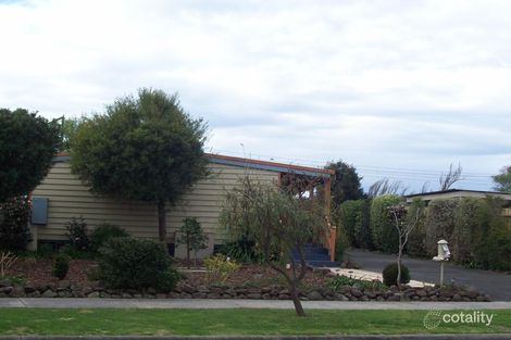 Property photo of 39 Woodlands Crescent Narre Warren VIC 3805