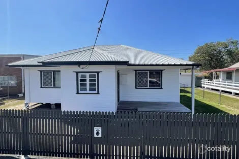 Property photo of 80 Andrew Street Wynnum QLD 4178